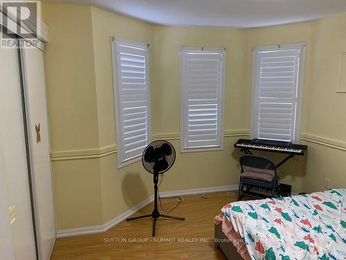 674 Thompson Road, Milton (Coates), ON - Indoor Photo Showing Bedroom