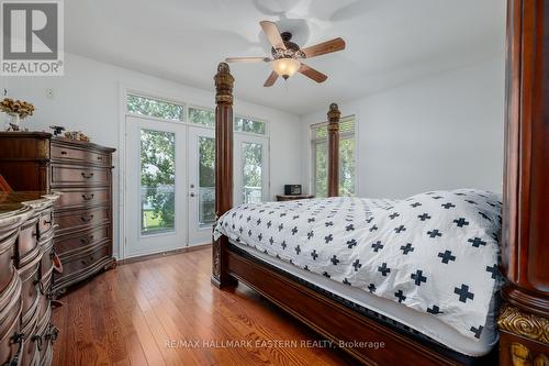 10 Earl Kennedy Road, Kawartha Lakes, ON - Indoor Photo Showing Bedroom