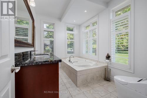 10 Earl Kennedy Road, Kawartha Lakes, ON - Indoor Photo Showing Bathroom