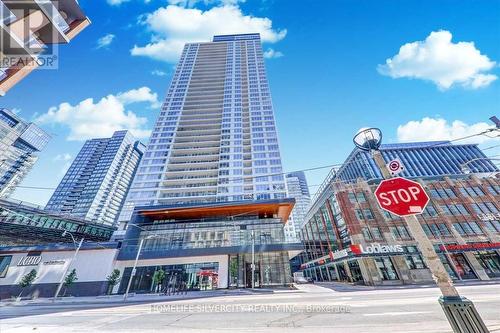 4216 - 19 Bathurst Street, Toronto (Waterfront Communities), ON - Outdoor