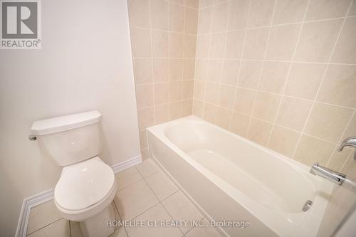 121 Petch Avenue, Caledon, ON - Indoor Photo Showing Bathroom