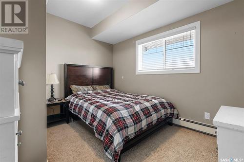 405 710 Hart Road, Saskatoon, SK - Indoor Photo Showing Bedroom