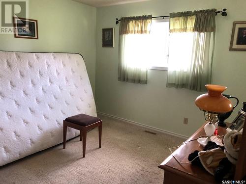 109 Parker Crescent, Canora, SK - Indoor Photo Showing Bedroom