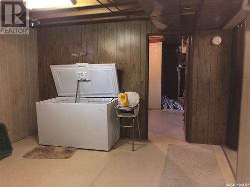 109 Parker Crescent, Canora, SK - Indoor Photo Showing Laundry Room