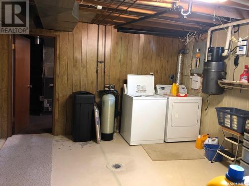 109 Parker Crescent, Canora, SK - Indoor Photo Showing Laundry Room