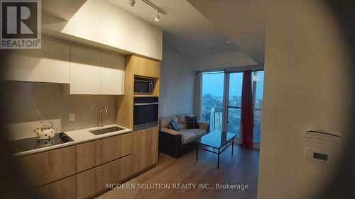 3502 - 319 Jarvis Street, Toronto, ON - Indoor Photo Showing Kitchen