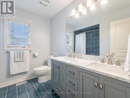 68 Canelli Heights Court, Vaughan (Patterson), ON - Indoor Photo Showing Bathroom