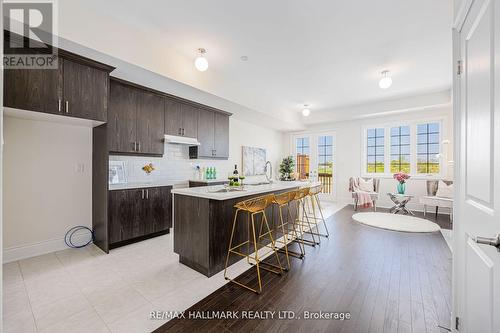 307 Swan Park Road, Markham, ON - Indoor Photo Showing Kitchen