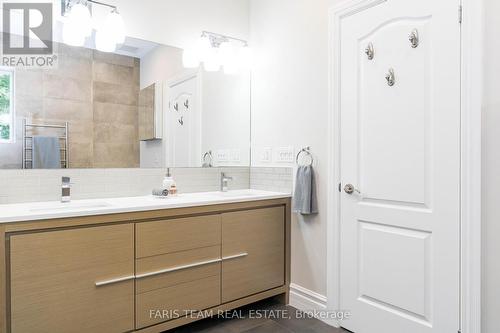 2 Reillys Run, Springwater (Minesing), ON - Indoor Photo Showing Bathroom