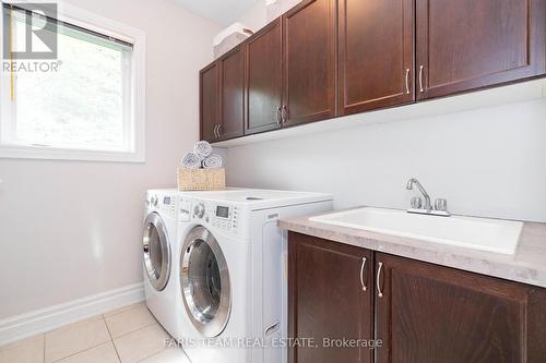 2 Reillys Run, Springwater (Minesing), ON - Indoor Photo Showing Laundry Room