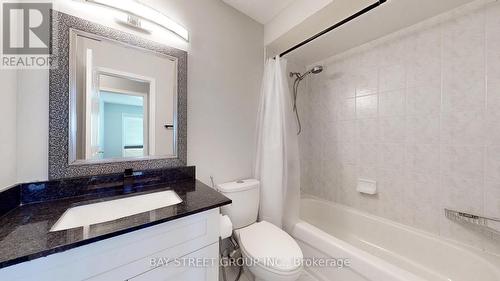 202 - 80 Acorn Place, Mississauga (Hurontario), ON - Indoor Photo Showing Bathroom