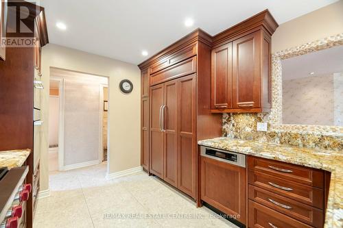 1542 Duncan Road, Oakville (Eastlake), ON - Indoor