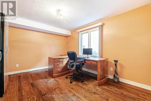 1542 Duncan Road, Oakville (Eastlake), ON - Indoor Photo Showing Office