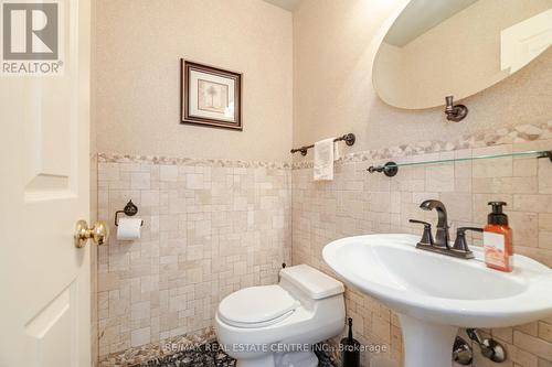 1542 Duncan Road, Oakville (Eastlake), ON - Indoor Photo Showing Bathroom