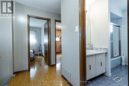 18 Luminous Court, Brampton, ON - Indoor Photo Showing Bathroom