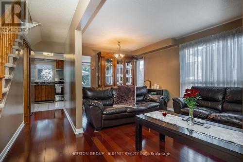 18 Luminous Court, Brampton (Heart Lake West), ON - Indoor Photo Showing Living Room