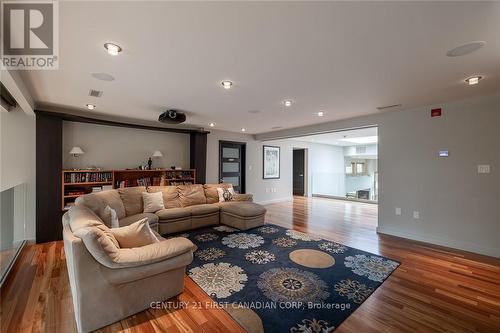 60 Sir Robert Place, Middlesex Centre (Arva), ON - Indoor Photo Showing Living Room With Fireplace