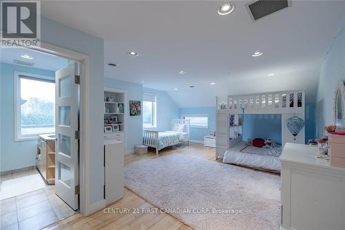 60 Sir Robert Place, Middlesex Centre (Arva), ON - Indoor Photo Showing Bedroom