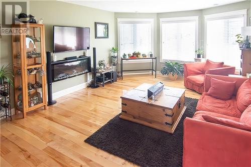 95 Spartan Court, Moncton, NB - Indoor Photo Showing Living Room With Fireplace