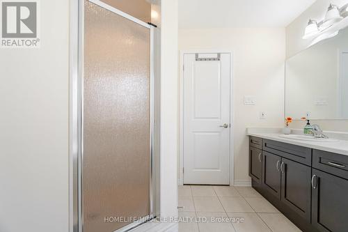 23 Callandar Road, Brampton (Northwest Brampton), ON - Indoor Photo Showing Bathroom