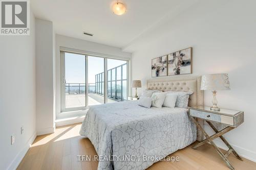 819 - 30 Shore Breeze Drive, Toronto, ON - Indoor Photo Showing Bedroom