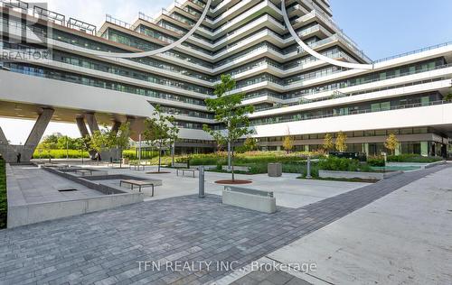 819 - 30 Shore Breeze Drive, Toronto, ON - Outdoor