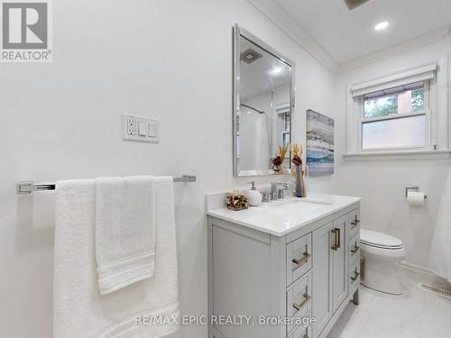 2180 Mount Royal Avenue, Burlington (Mountainside), ON - Indoor Photo Showing Bathroom