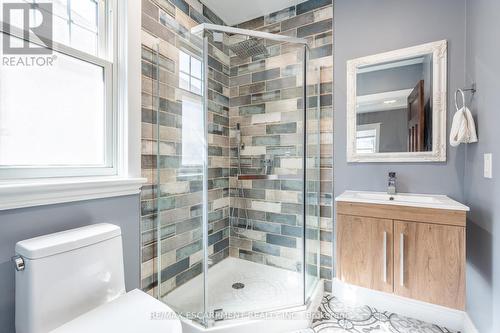 266 Stinson Crescent, Hamilton (Stinson), ON - Indoor Photo Showing Bathroom