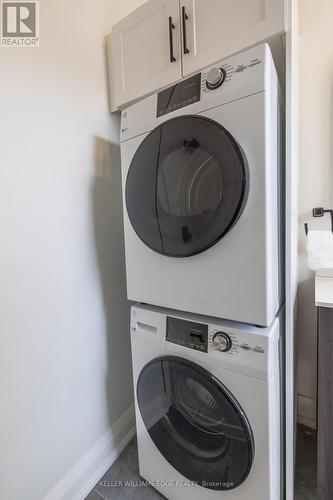 5 Florence Street, Hamilton (Strathcona), ON - Indoor Photo Showing Laundry Room