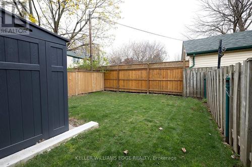 5 Florence Street, Hamilton (Strathcona), ON - Outdoor