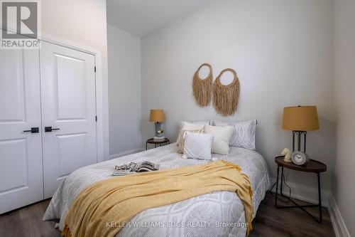 5 Florence Street, Hamilton, ON - Indoor Photo Showing Bedroom