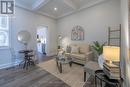 5 Florence Street, Hamilton (Strathcona), ON  - Indoor Photo Showing Living Room 