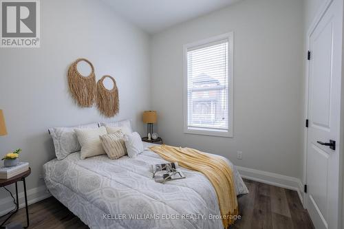 5 Florence Street, Hamilton (Strathcona), ON - Indoor Photo Showing Bedroom