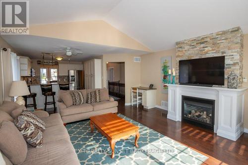 2 Liam Street, Kawartha Lakes (Lindsay), ON - Indoor Photo Showing Living Room With Fireplace