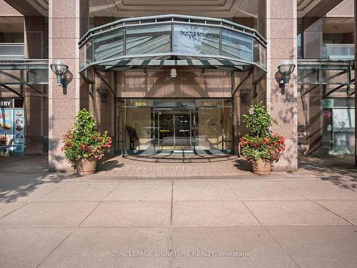 303-887 Bay St, Toronto, ON - Outdoor With Balcony