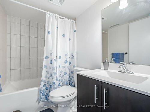 1307-255 Village Green Sq, Toronto, ON - Indoor Photo Showing Bathroom