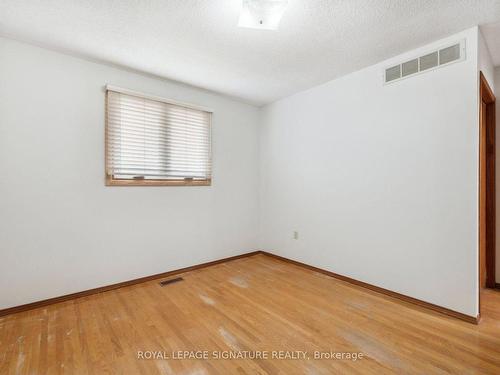 709 Upper Paradise Rd, Hamilton, ON - Indoor Photo Showing Other Room