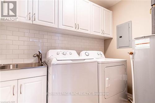 203 - 16 Sullivan Avenue, Thorold, ON - Indoor Photo Showing Laundry Room