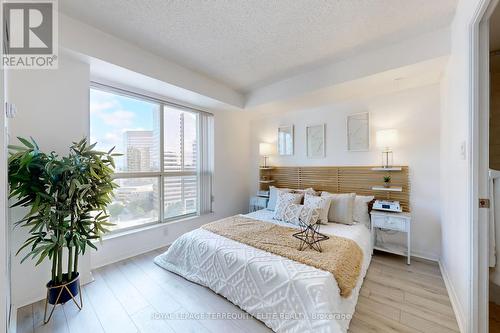 1912 - 23 Lorraine Drive, Toronto (Willowdale West), ON - Indoor Photo Showing Bedroom