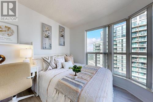 1912 - 23 Lorraine Drive, Toronto (Willowdale West), ON - Indoor Photo Showing Bedroom