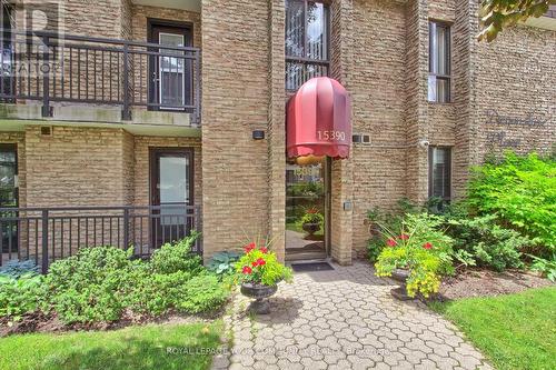 Ph3 - 15390 Yonge Street, Aurora, ON - Outdoor