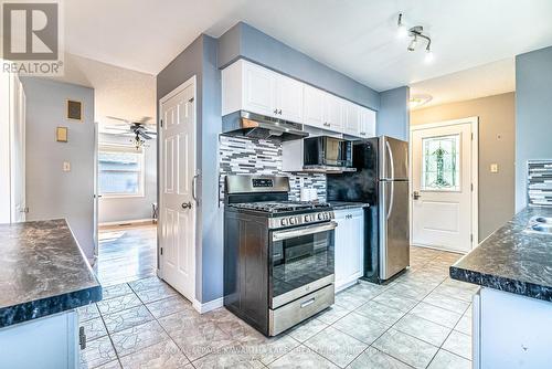 89 Lori Boulevard, Kawartha Lakes (Lindsay), ON - Indoor Photo Showing Kitchen