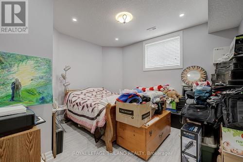 22345 Allen Road, Strathroy-Caradoc (Mount Brydges), ON - Indoor Photo Showing Bedroom