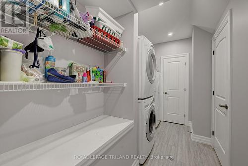 22345 Allen Road, Strathroy-Caradoc (Mount Brydges), ON - Indoor Photo Showing Laundry Room