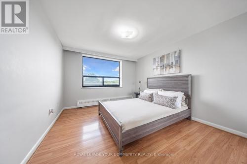 502 - 915 Midland Avenue, Toronto (Eglinton East), ON - Indoor Photo Showing Bedroom