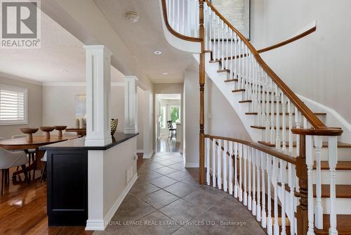 1038 Old Oak Drive, Oakville (West Oak Trails), ON - Indoor Photo Showing Other Room