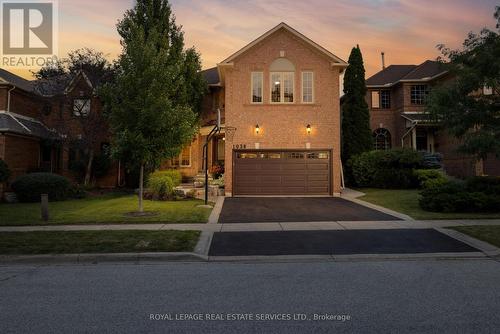 1038 Old Oak Drive, Oakville (West Oak Trails), ON - Outdoor