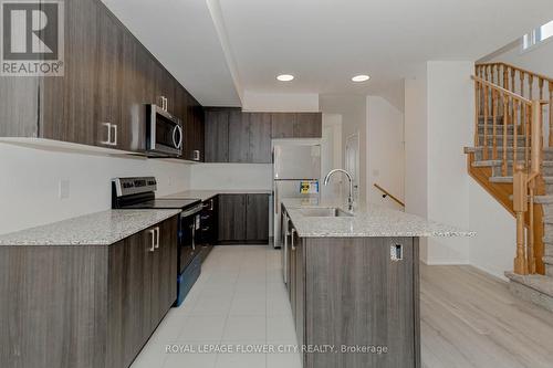 25 - 150 Glendale Avenue, St. Catharines, ON - Indoor Photo Showing Kitchen With Upgraded Kitchen