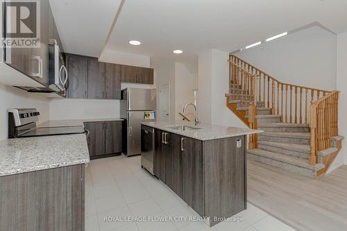 25 - 150 Glendale Avenue, St. Catharines, ON - Indoor Photo Showing Kitchen