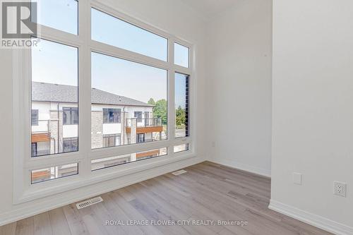 25 - 150 Glendale Avenue, St. Catharines, ON - Indoor Photo Showing Other Room